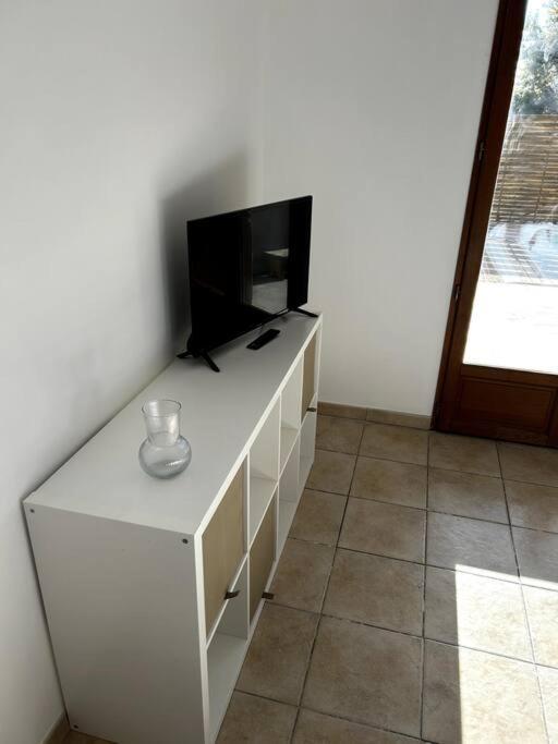 Superbe Appartement Dans Un Mas Ним Экстерьер фото